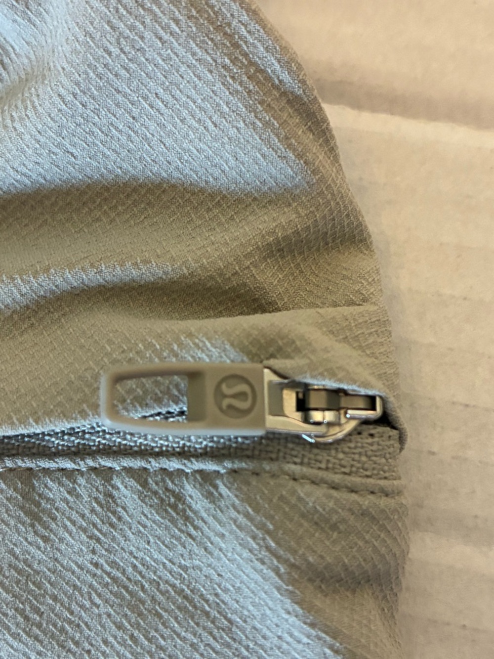 Lululemon Shorts Mens Size 2XL License to Train Linerless Beige Training Gym - Picture 6 of 16